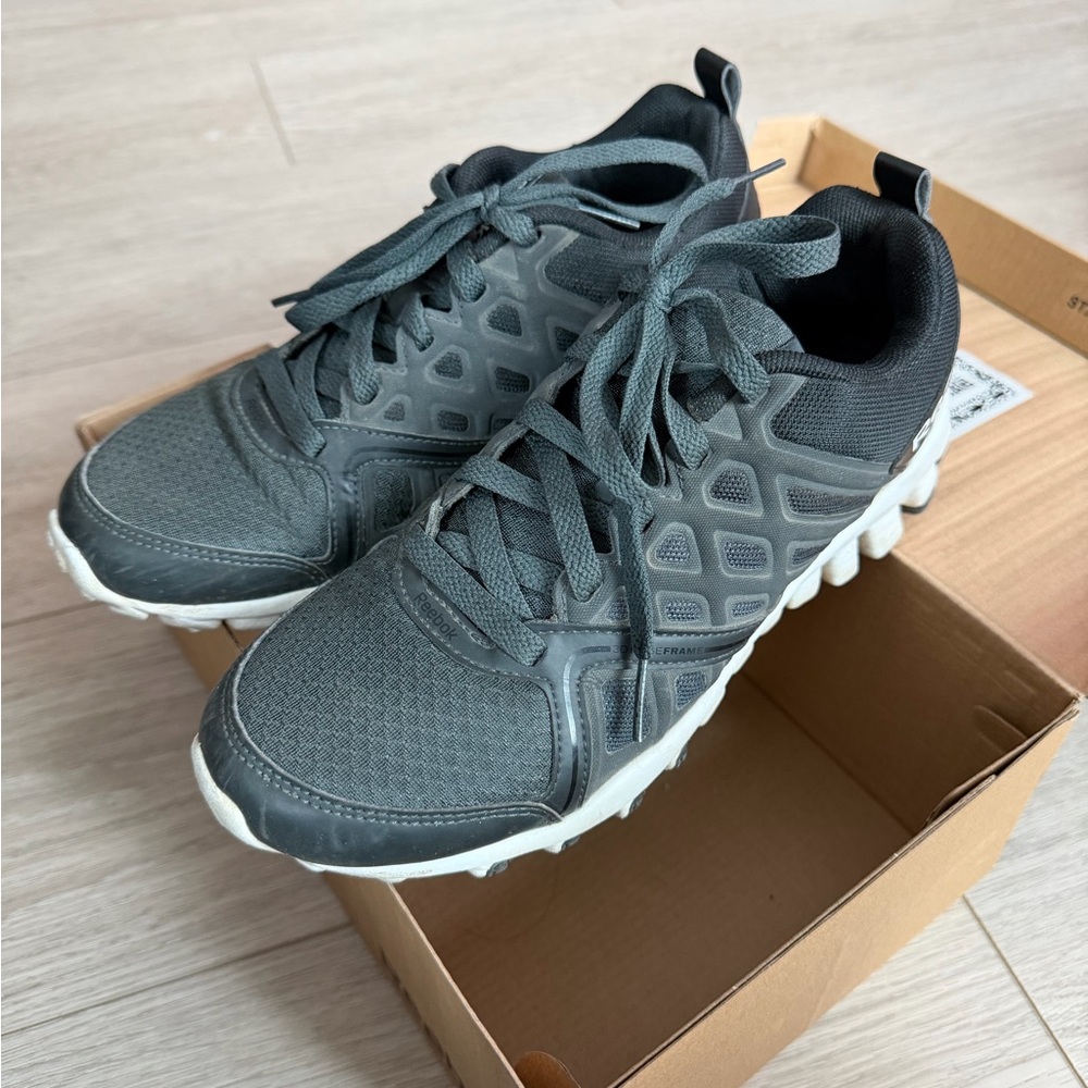 Reebok RealFlex Train 3.0 Women's Training Shoes - Black and White - size 7